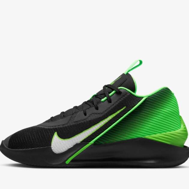 Nike G.T. Jump Academy basketball shoes (green and black)