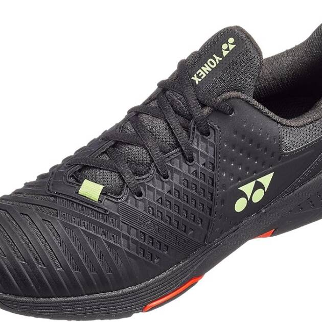 Black Yonex Men's Power Cushion Sonicage 3 Tennis Shoe